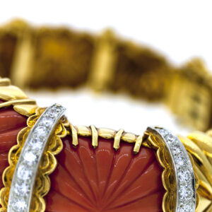 DAVID WEBB platinum & 18k Gold Coral and VVS Diamonds Bangle Bracelet